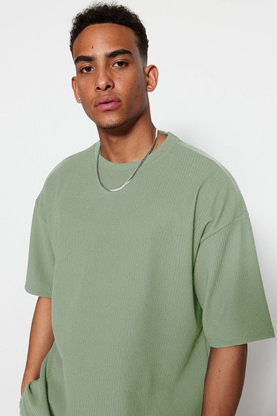 Trendyol Collection Übergroßes, mintfarbenes, strukturiertes Premium-T-Shirt mit Rundhalsausschnitt – TMNSS23TS00081