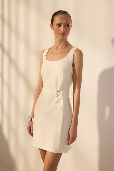 Trendyol Collection Μίνι υφαντό φόρεμα με λευκή ζώνη TWOSS25EL00705