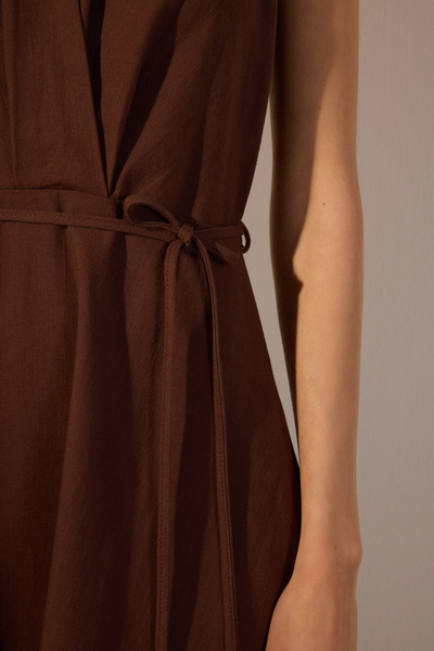 Trendyol Collection Hnědé lněné tkané šaty A-line Midi TWOSS25EL00706