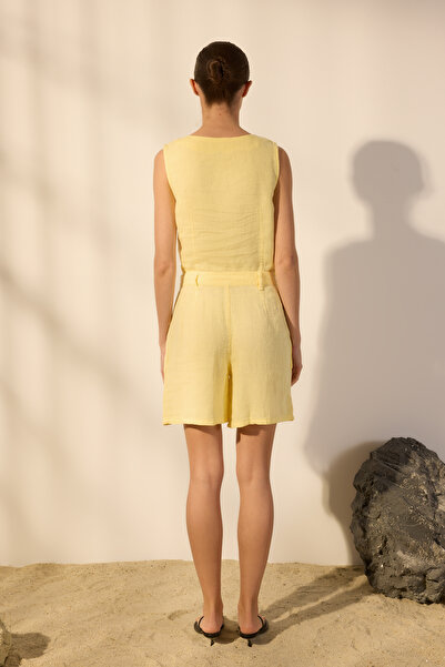 Trendyol Collection Yellow 100% Linen Pleated High Waist Shorts Twoss24Sr00093