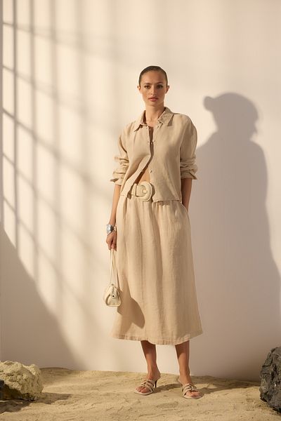 Trendyol Collection Beigefarbener Midirock aus 100 % Leinen mit elastischem Bund TWOSS24ET00153