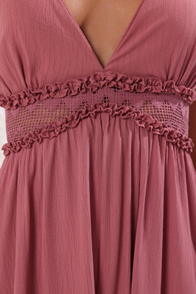 Trendyol Collection Φόρεμα παραλίας με λεπτομέρεια από υφαντό τριαντάφυλλο μάξι TBESS25EL00064