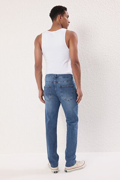 Trendyol Collection Μπλε κανονικό τζιν TMNAW23JE00036