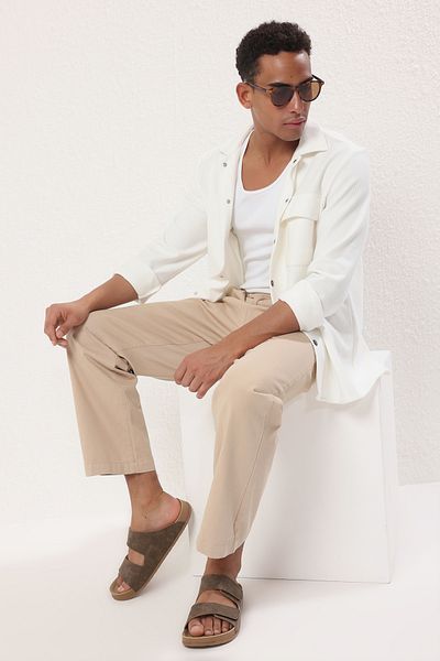 TRENDYOL SHOES Nerzfarbene Nubuk-Hausschuhe mit flacher Sohle und Klettverschluss für Herren TAKSS25TE00034