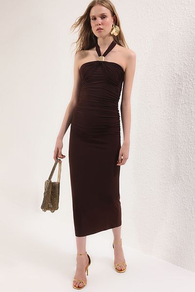 Trendyol Collection Кафяв аксесоар по тялото, детайлна тъкана макси вечерна рокля Нощна абитуриентска рокля TPRSS25EL00294