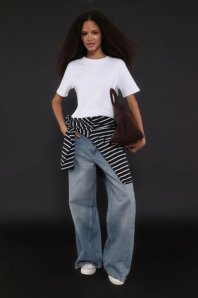 Trendyol Collection Ecru Feather Crew λαιμόκοψη, κοντό μανίκι και T-shirt