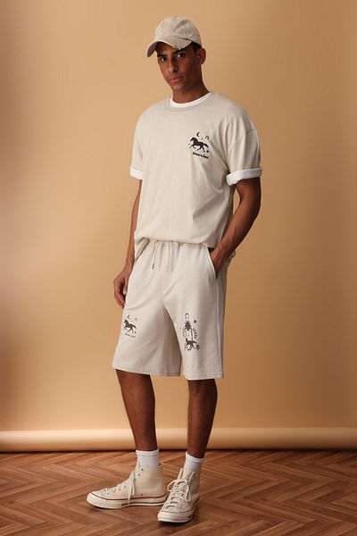 Trendyol Collection Ecru Oversize střih s potištěnými šortkami a bermudami