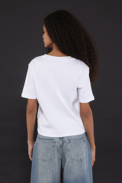 Trendyol Collection Πλεκτό μπλουζάκι με κοντό μανίκι και κανονική εφαρμογή από ύφασμα από χοντρό βαμβάκι εκρού TWOSS25TS00002