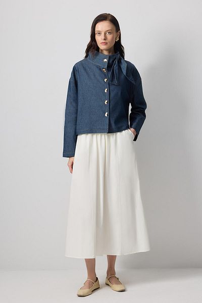 Touché Privé Short Denim Jacket with Bow Collar