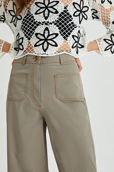 Park Karon Women's Garni Stitched Pocket Detail Flare Leg Gabardine Trousers