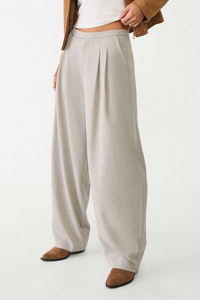 Stradivarius Elegant balloon petite trousers