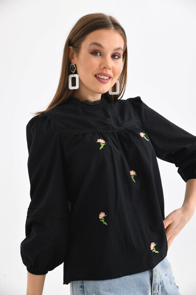 Park Karon Kadın Uzun Kol Güpür Detay Nakışlı Keten Bluz