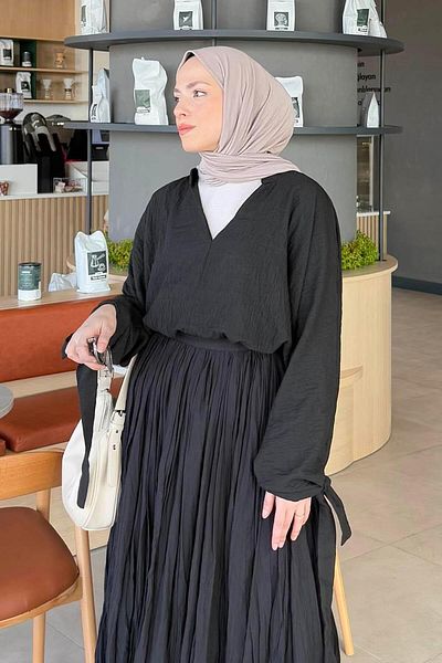 lamelif Front Tie V-Neck Blouse Black