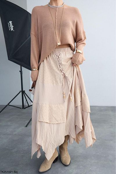Lupies Women's Beige Stitching Detailed Boat Neck Thin Sweater