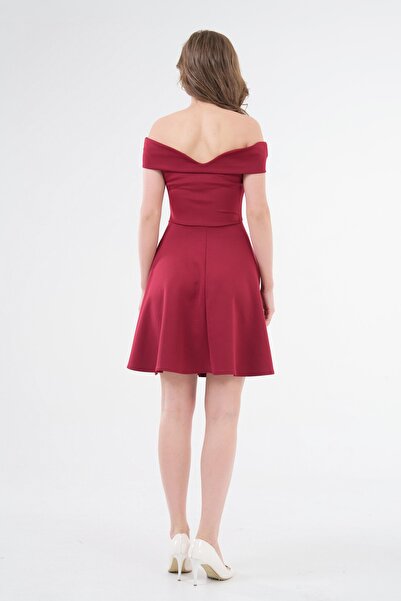 lovebox Kadın Esnek Scuba Kumaş Straplez Yaka Bordo Abiye Elbise Bordo Mezuniyet Elbisesi 019
