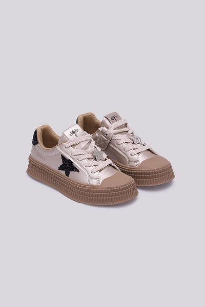 Tyess Girl's Silver Shoes
