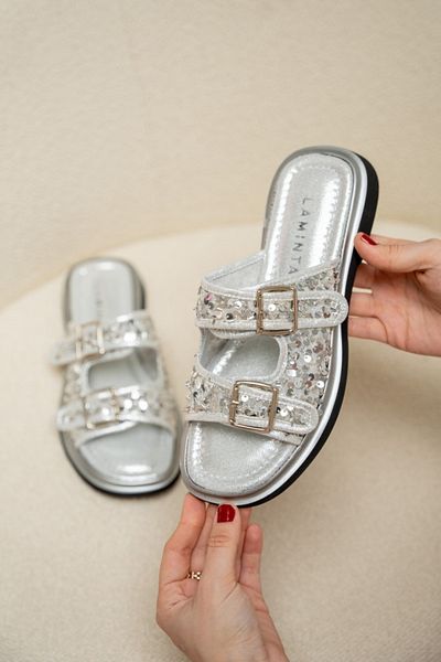 LamintaGlobal Γυναικείες παντόφλες Orby Silver Buckle