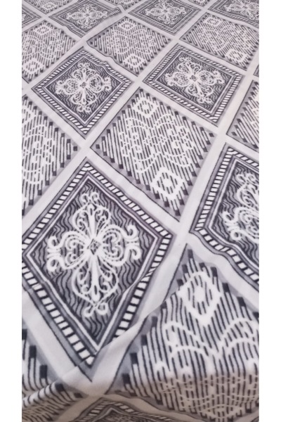 AMASYALI HOME 4 m2 lastikli polar halı örtüsü 160x 240 ölçülerde altına fazla...