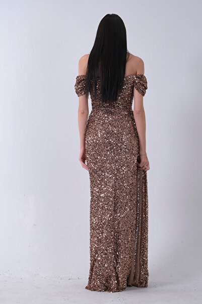 Feminist Drape ve Yırtmaç Detaylı Pul Payet Abiye Bakır 9705544