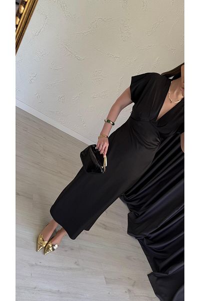 elif teke Super Attack V-Neck Dress - Black