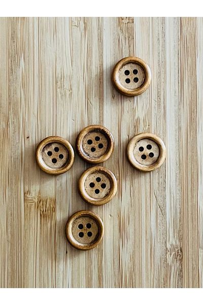 Öztürk Wooden Button, Natural Color and Varnish Finish. Vest, Trousers, Ferace, Blouse and so On. 18mm. 6 Pieces.
