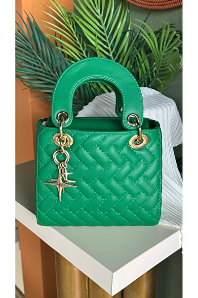 TRENDY Yeşil küçük dikiş detaylı şık el çantası