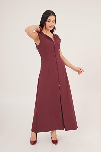 Hipo Trend Buton Düğmeli Yırtmaçlı Uzun Bordo Elbise