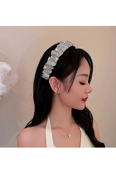 CAŞ DEKORASYON Coroană cu șnur cu piatră de culoare argintie