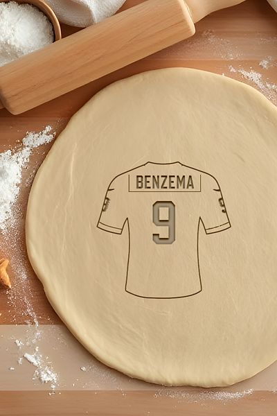 oalpo Football Player Jersey Cookie Mold, Dough Shaper, Biscuit Mold, Easy Cutting Tip