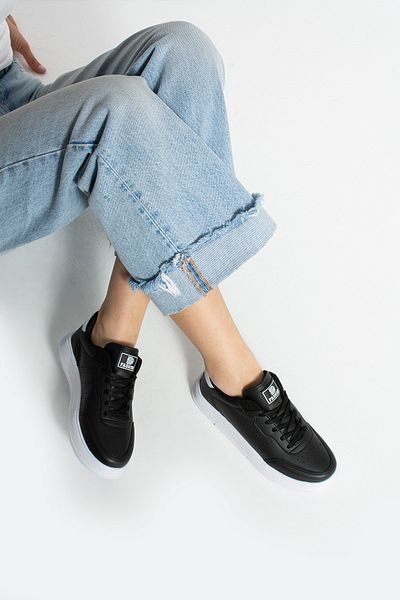 Getcho Feyen Women's Black White Casual Sports Shoes