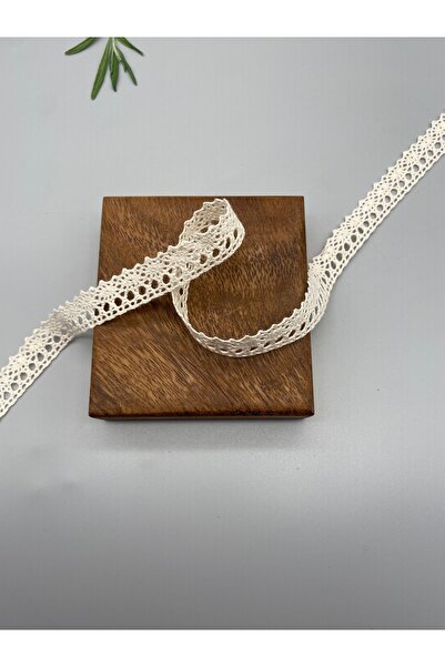 Ak Tuhafiye Krem, Ham Renk Pamuk Dantel-Kopanaki Şerit 5 Metre, 1.6 cm Genişlik No:1013