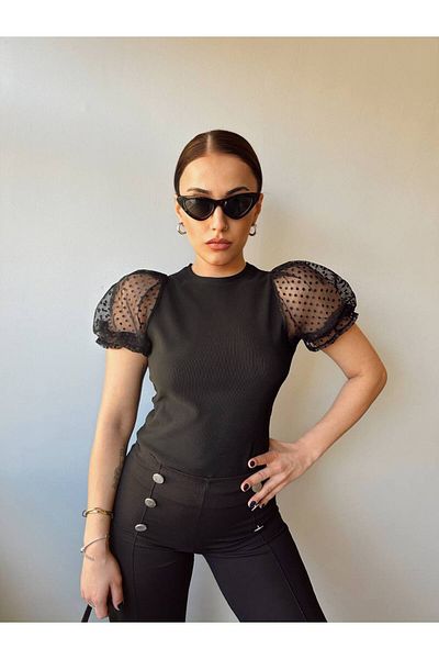 Fav Style Γυναικεία μπλούζα με λαιμόκοψη με κοντό τούλι μαύρο
