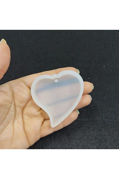 Hobizubi Resin Epoxy Mold Pendant Keychain Heart - A12