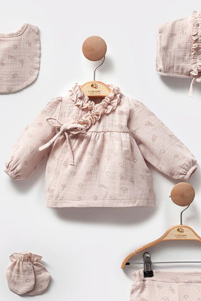 Cassiope Organic Cotton Muslin Fabric Long Sleeve Ruffled Booties 5-Piece Baby Girl Hospital Discharge Set