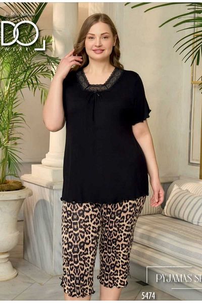 Azra Комплект пижама Capri Plus Size с леопардово принтиране в черно