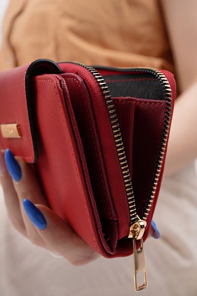 MUGGO Luka Zippered Card Holder Women's Wallet with Coin and Paper Money Compartments