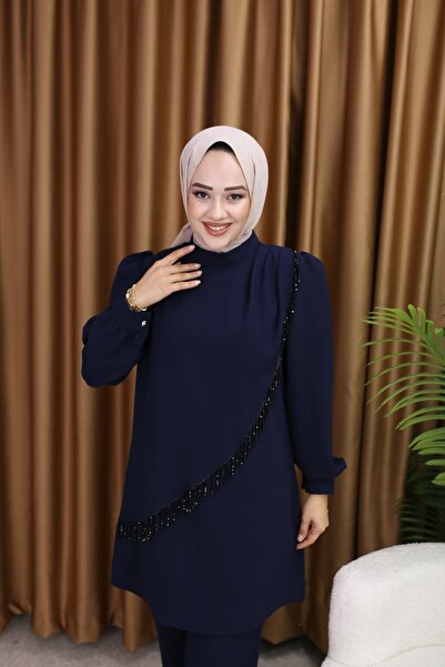 Elif Artar Çapraz Kristal Taş Detaylı Takım Lacivert