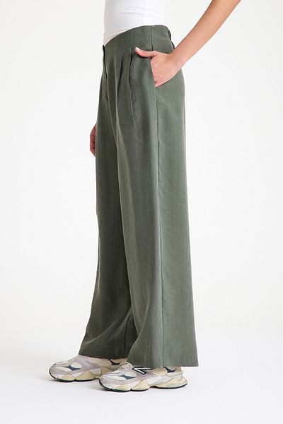 QANU Violet Trousers Green