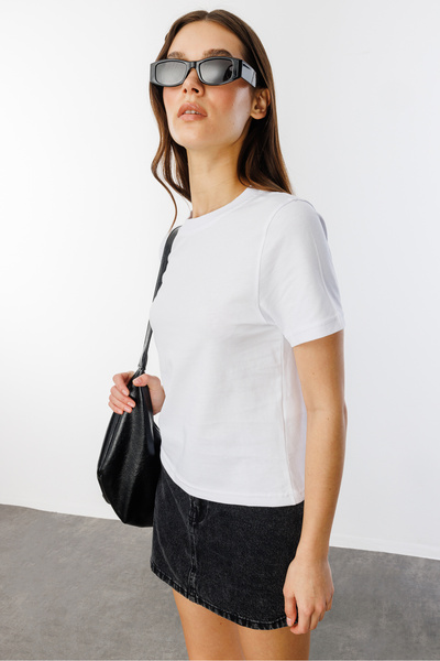 GENIUS STORE Γυναικείο T-shirt με κοντό μανίκι από οργανικό βαμβάκι Crew Neck Crop T-shirt ΓΥΝΑΙΚΕΙΟ T-SHIRT