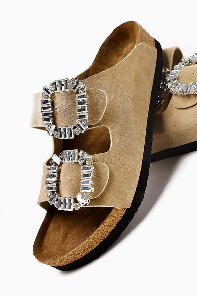Limoya Brisa Beige Suede Double Banded Stone Buckle Detailed Slippers