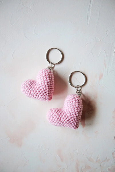 Talinhandmade سلسلة مفاتيح على شكل قلب أميجورومي وردي محبوكة يدويًا - حقيبة ل...