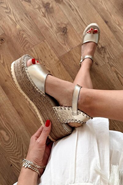 nope21shoess صندل شارلوت جولد من الجلد الطبيعي