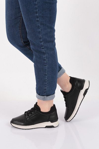 Doğan Women's Lace-Up Sneaker