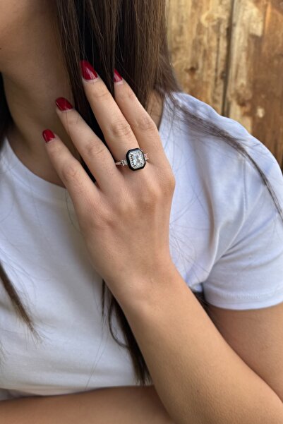 Utku Kuyumculuk 925 AYAR SİYAH MİNELİ BAGET İTALYAN YÜZÜK