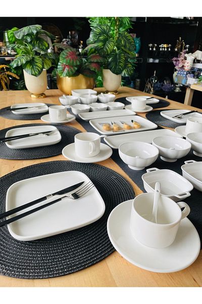 CASA DE BELLA Modern 46 Piece 6-Person Porcelain Breakfast Set