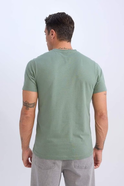 DeFacto Men's t-shirt