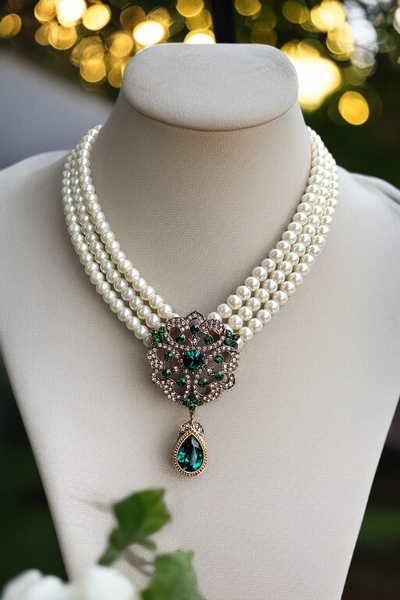 FAYRA ACCESSORIES Kristal Taşlı Su Damlası Sallantılı Tasarım İnci Kolye