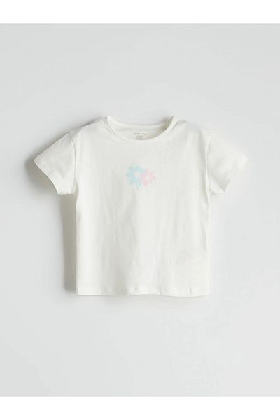 LC Waikiki Lcw Baby Ecru Floral Baby Girl T-Shirt and Shorts 2-Pack