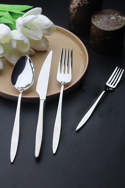 Rollers Ares 6-Person 24-Piece Cutlery Set