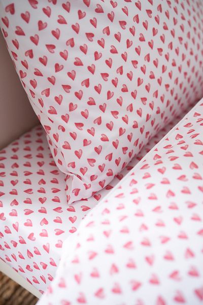 Petille Poplin Fitted Sheet for Baby - Heart Motifs